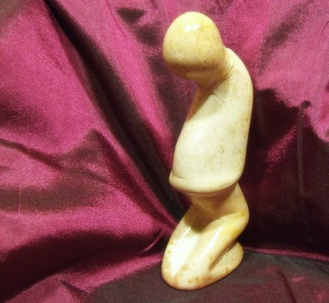 Nine_statue